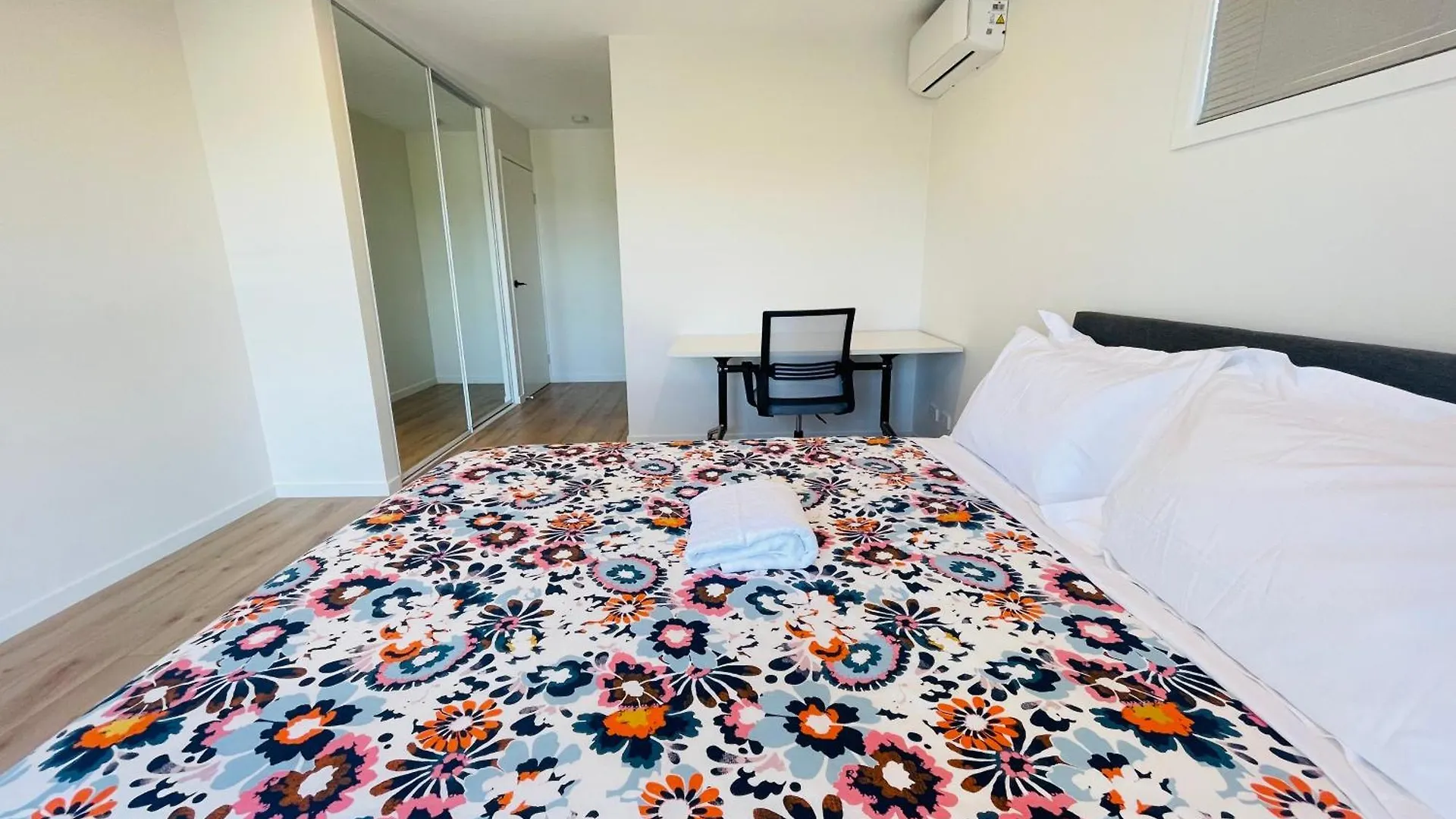 Hotel 262Atroughton Brisbane